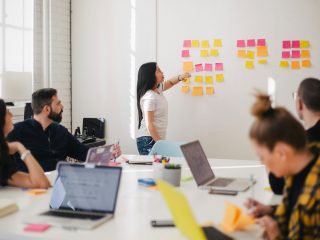 UXデザインとは？初心者向けにわかりやすく意味と基本を解説